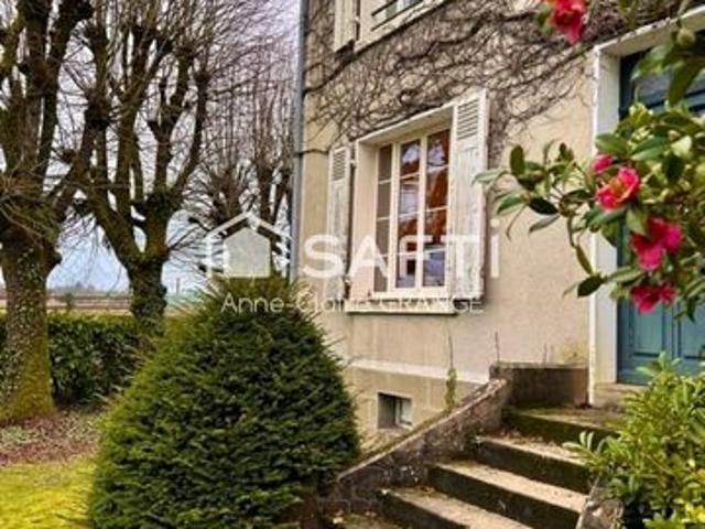Maison de maître, proche de toutes les commodités