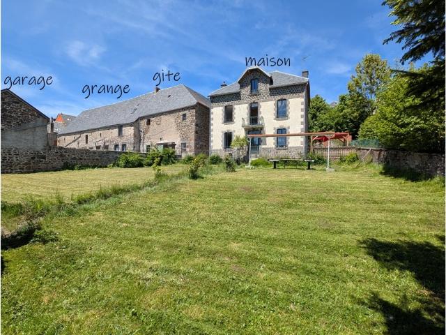 Maison de maître rénovée avec dépendances et gîte – Un bien. 120m² Le Vernet Sainte Marguerite