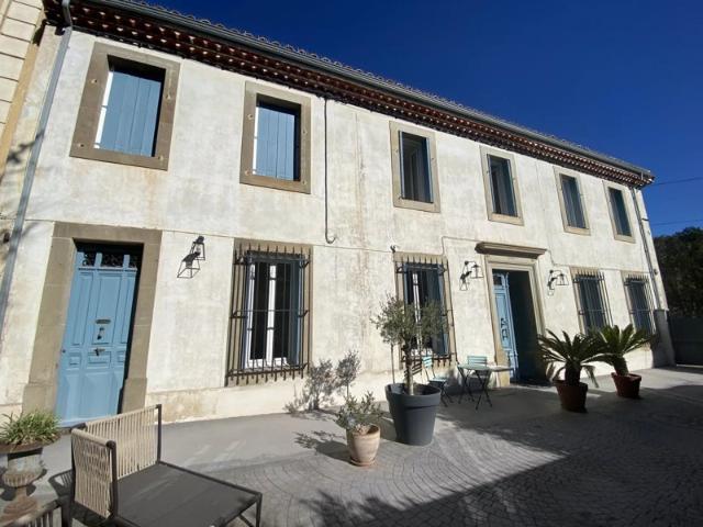 Maison de maître restaurée en Occitanie