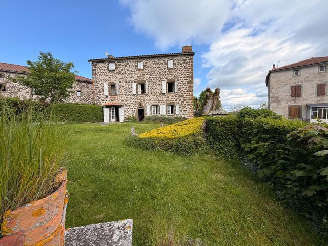 Maison de maître Talizat 6 pièce s 160 m2