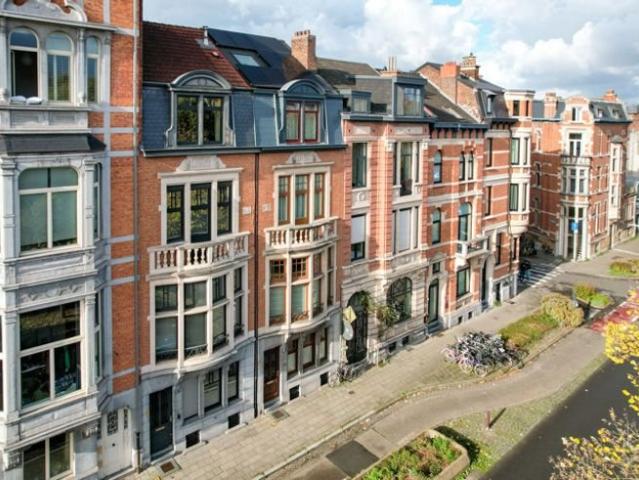 Maison de maître unique avec charme authentique
