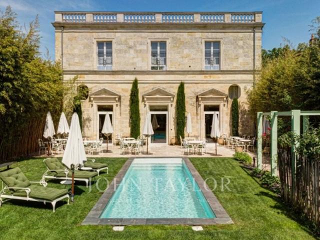 Maison de Maître, 10 pièces, 8 chambres avec jardin et piscine
