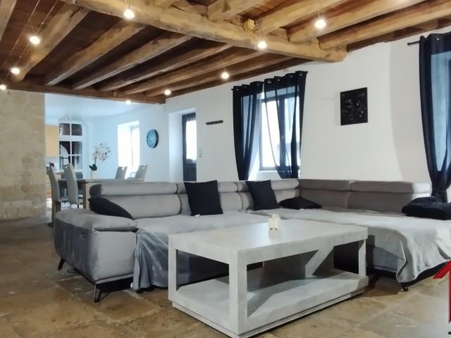 Maison de maître 242 mètres carrés