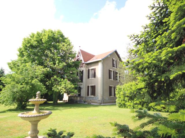 Maison De Maitre 250m² Saint Paul de Jarrat