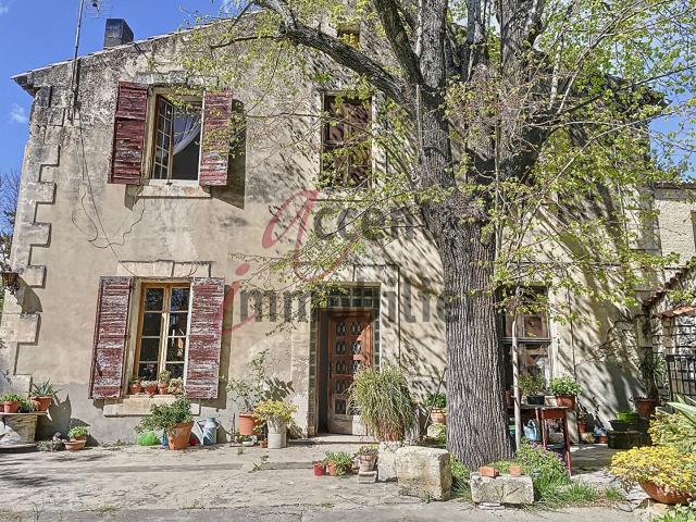 Maison de maître. 258m² Mérindol