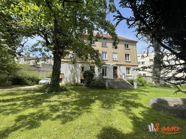 Maison de Maitre 270m2 terrain 950m2