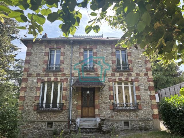 maison de maitre 4 chambres MERE 78490