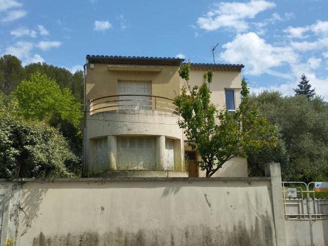 MAISON DE STYLE ART DECO