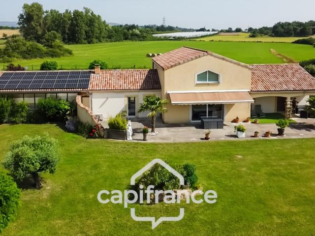 Maison de standing à Vernosc lès Annonay – Beaux volumes et parc arboré de plus de 3 000 m²