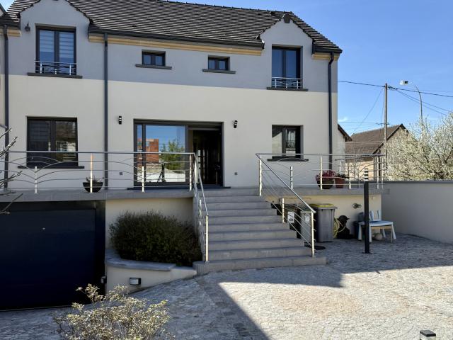 MAISON DE STANDING DE 188 M2 AULNAY SOUS BOIS
