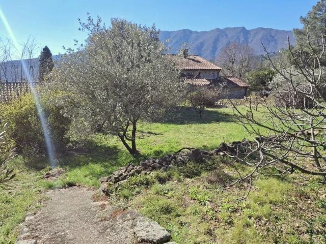 MAISON DE PAYS VUE DOMINANTE