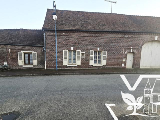MAISON DE PAYS AVEC DEPENDANCES ALLONNE
