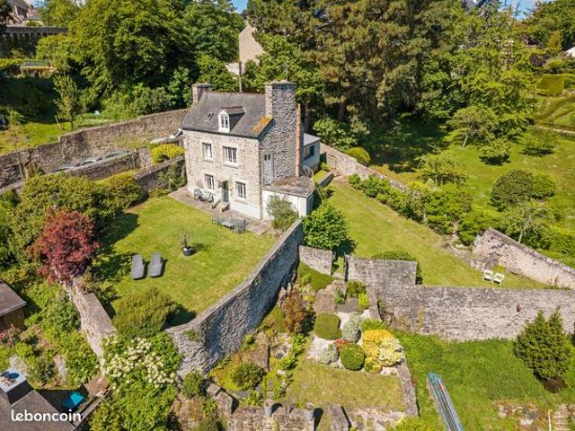 Maison de pierre avec jardin et vue panoramique 135m2
