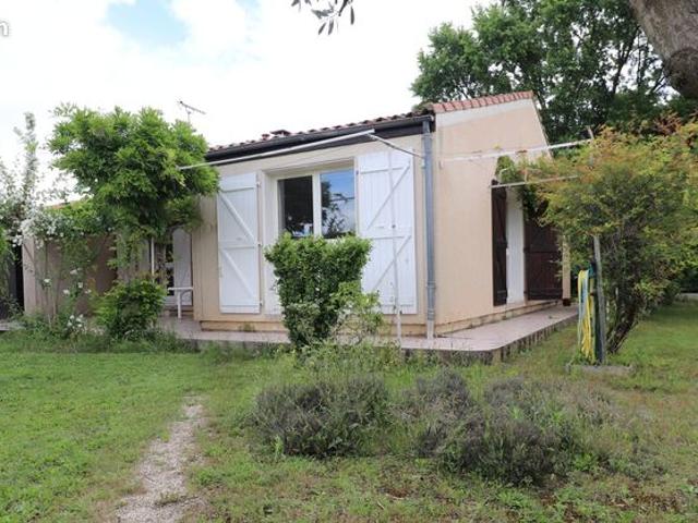Maison de plain pied 4 P 117 m2 sur terrain de 762 m2