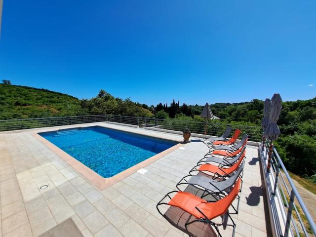 Maison de plain pied 170 m2, 5 chambres, piscine, garage, sans vis à vis, terrain 5540 m2 à SAN NICOLAO, Moriani HAUTE CORSE