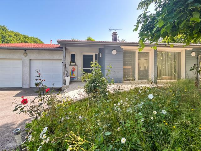 Maison de plain pied 5 pièce s 168 m2 Bregille Chalezeule