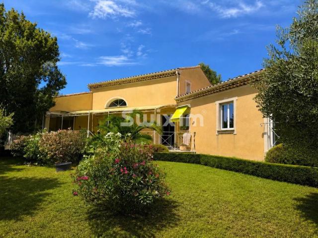 Maison de plain pied 6 pièces 167m² Grignan