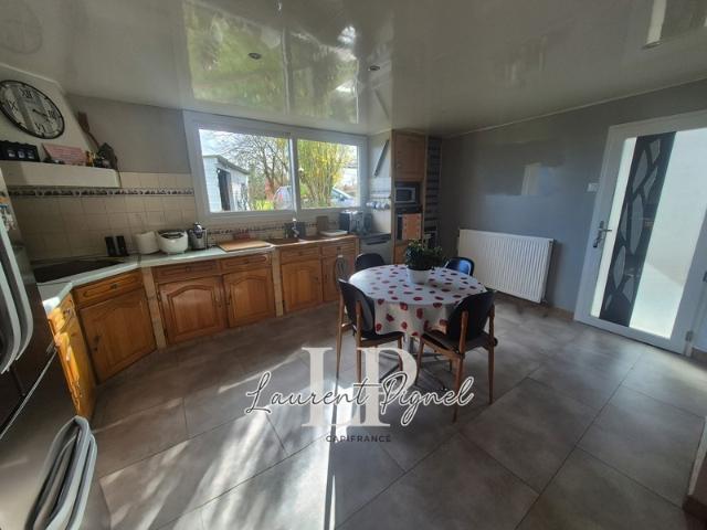 Maison de plain pied 90 m² avec beau potentiel