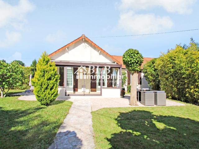 Maison de plain pied 94m2 3 chambres + garage