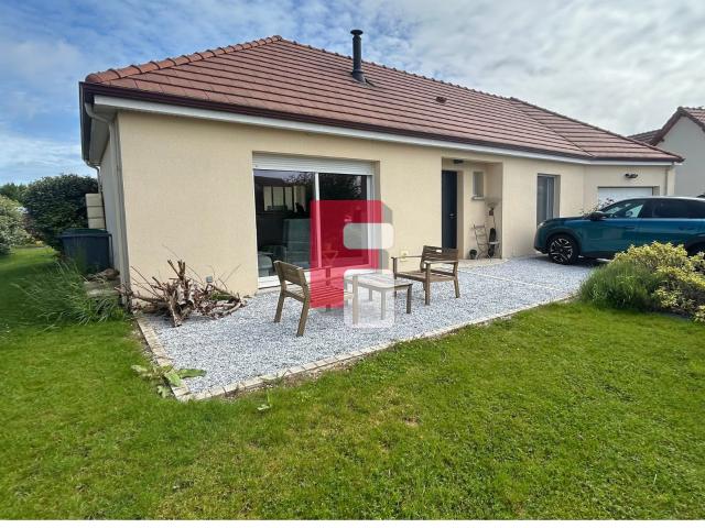 Maison de plain pied 112 m2 avec 3 chambres et terrain de 1 100 m2 à Rosières près Troyes