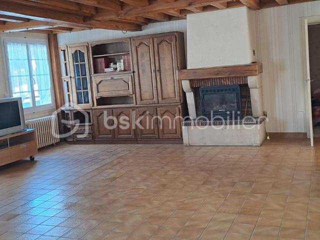 Maison de plain pied 118 m² – Lumineuse – 3 chambres – Grands garages