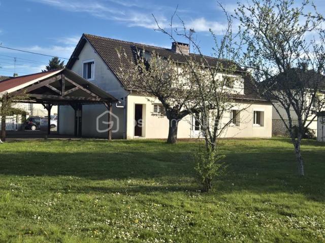 Maison de plain pied 120 m2 avec terrain quartier calme Gien