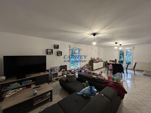 MAISON DE PLAIN PIED 135m2 SUR TERRAIN DE 884m2 à MAGNY VERNOIS