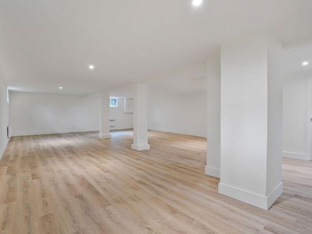Maison de plain pied 1525 Place Kirkland