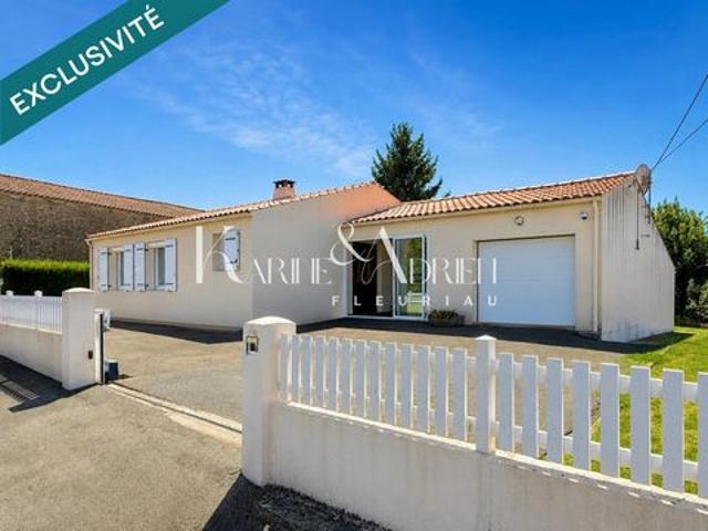 Maison de plain pied 2 chambres, véranda, garage, dépendance et jardin clos