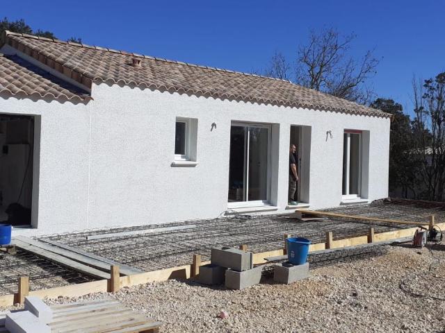 Maison de plain pied 3 chambres avec garage à SERVIERS ET LABAUME