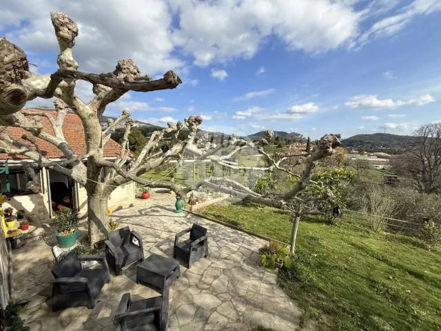 Maison de plain pied type 3 de 75 m² sur 2100m² de terrain