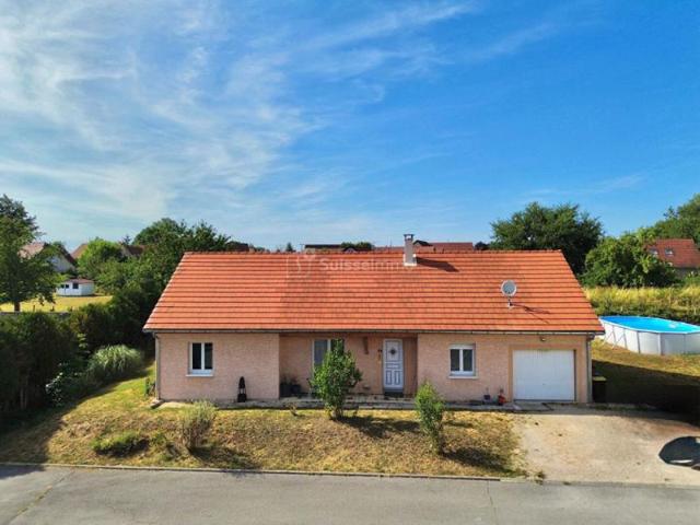 Maison de plain pied à Moncey