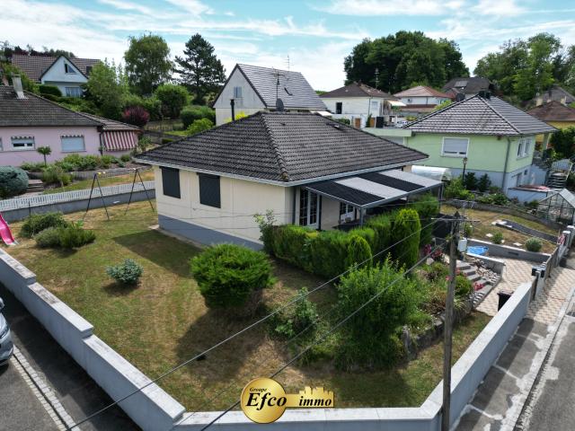 Maison de plain pied à ossature bois Sous sol complet Terrasse avec pergola Prestations de qualité