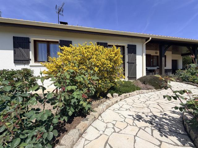 Maison de plain pied à vendre Village dynamique 104m² Brocas