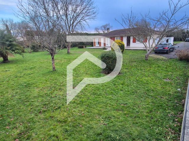Maison de plain pied Amou 5 pièces 135 m² avec studio de 23. 135m² Amou