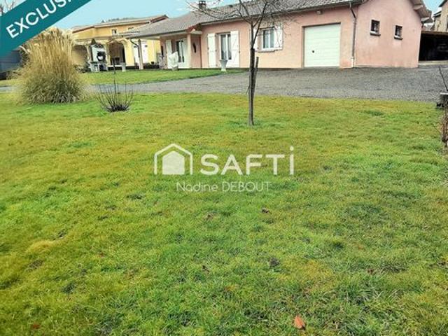 Maison de plain pied au calme avec beau terrain !