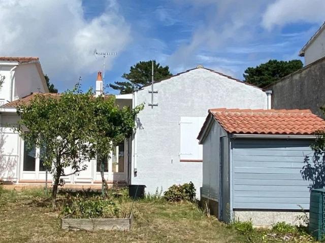 Maison de plain pied au coeur de Brem sur Mer 85 m2 habitab