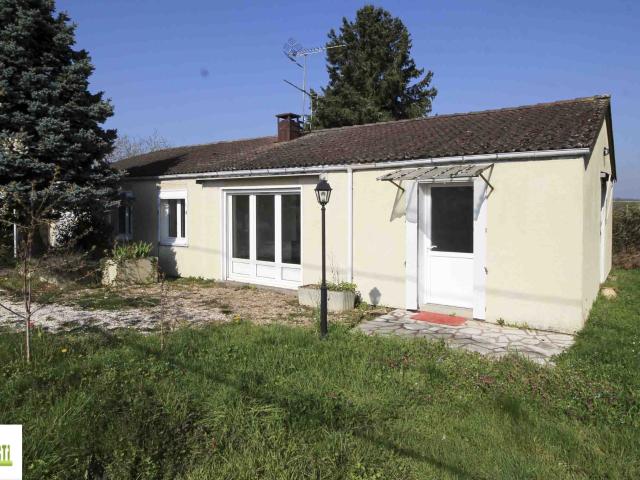Maison de plain pied avec garages