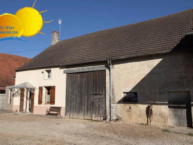 Maison de plain pied avec grange