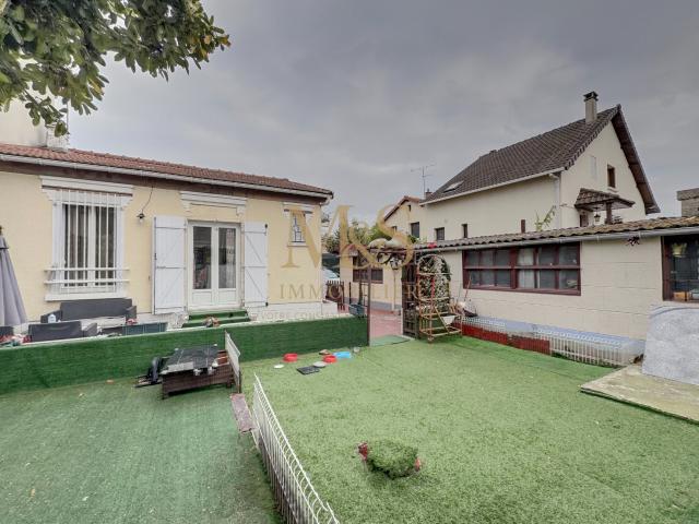Maison de plain pied avec Dépendance