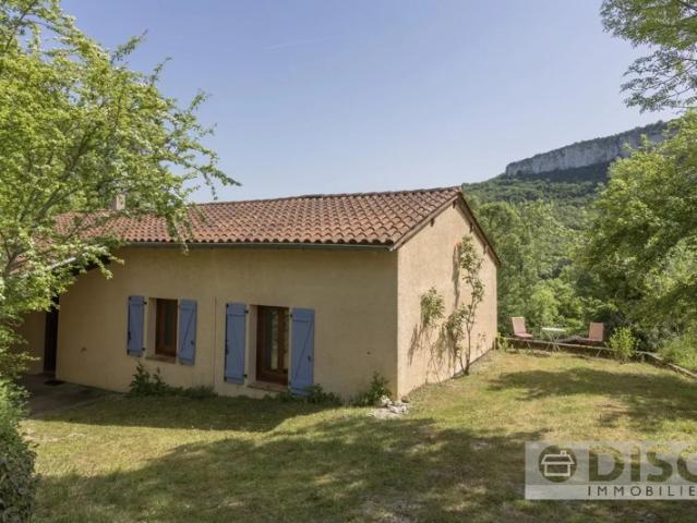 Maison de plain pied avec jardin et vues spectaculaires sur les falaises