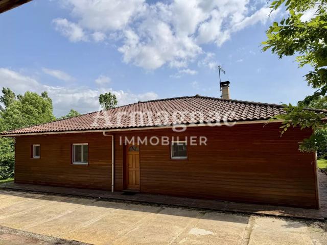 Maison de plain pied avec jardin et dépendances 107m² Lannepax