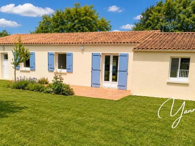 Maison de plain pied avec jardin, garage et disponibilité immédiate