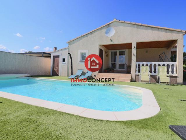 Maison de plain pied avec piscine