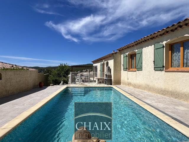 MAISON DE PLAIN PIED AVEC PISCINE