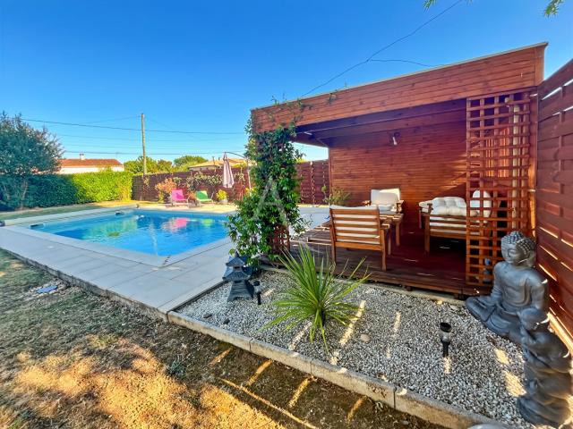 Maison de plain pied avec piscine centre Prayssac 123m² Prayssac