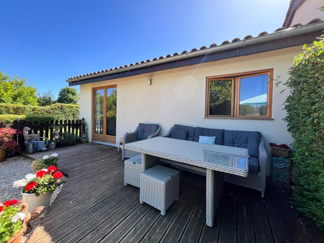 Maison de plain pied avec piscine partagé, Villeréal
