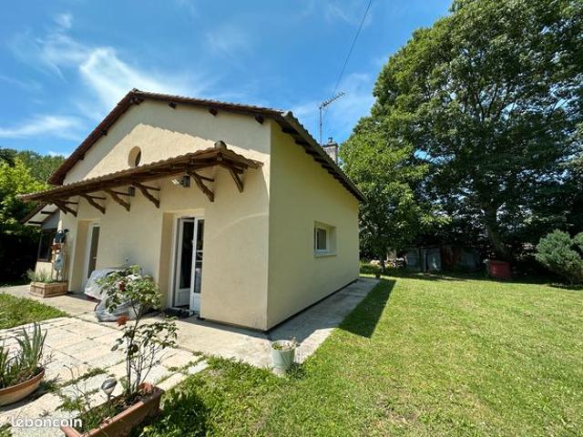 Maison de plain pied avec 3 000 m² de terrain – À 10 min de Bergerac