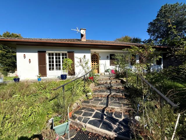 Maison de plain pied avec 4 chambres au calme