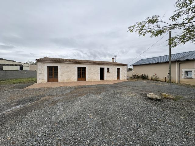 MAISON DE PLAIN PIED BALLOIRE